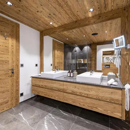 Elegance In The Alps Chalet Lux In Kitzbuehel Griesenau
